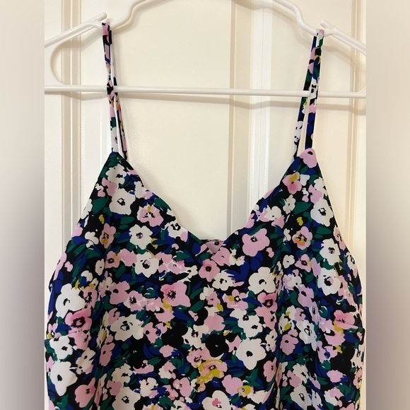 Halogen Scallop‎ Floral Top - Picture 2 of 7